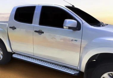 MAX 4x4 GEN II Side Steps - Holden Colorado / Isuzu D-MAX 2012 - 2020 50mm Tube